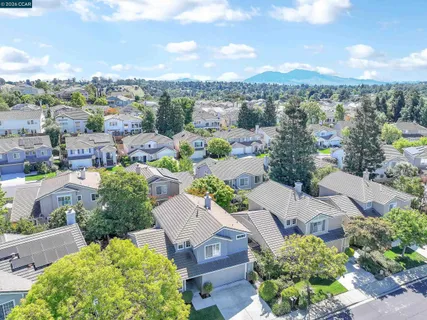 $949,500 | 280 Brady Street, Martinez, CA 94553