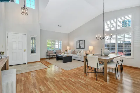 $949,500 | 280 Brady Street, Martinez, CA 94553