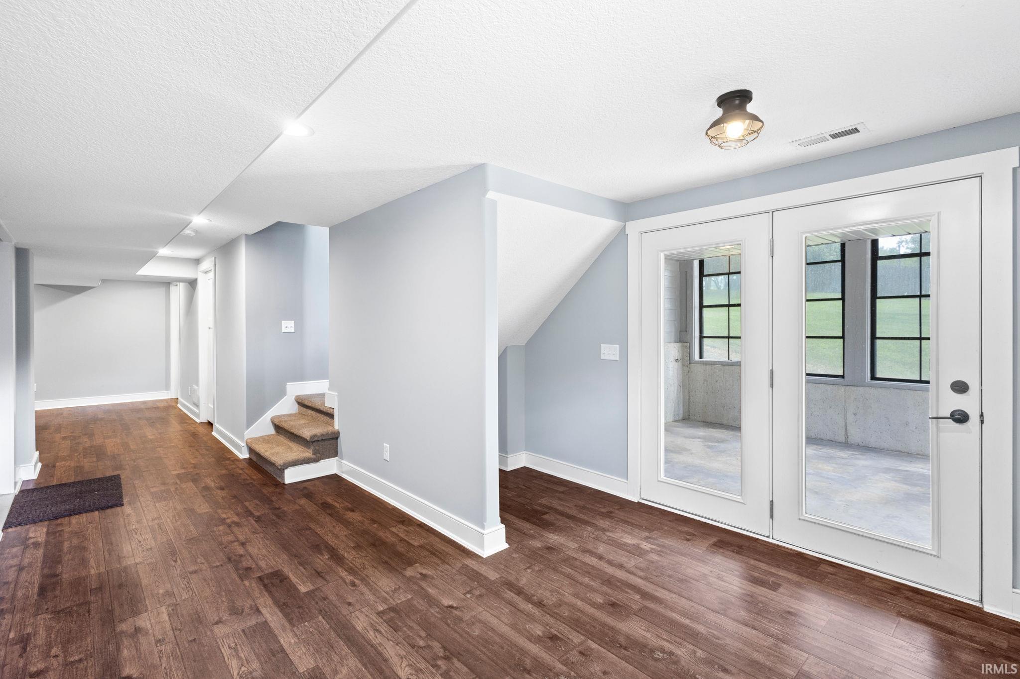 2404 Gump Road East Fort Wayne, IN 46845 - Photo 21 of 36