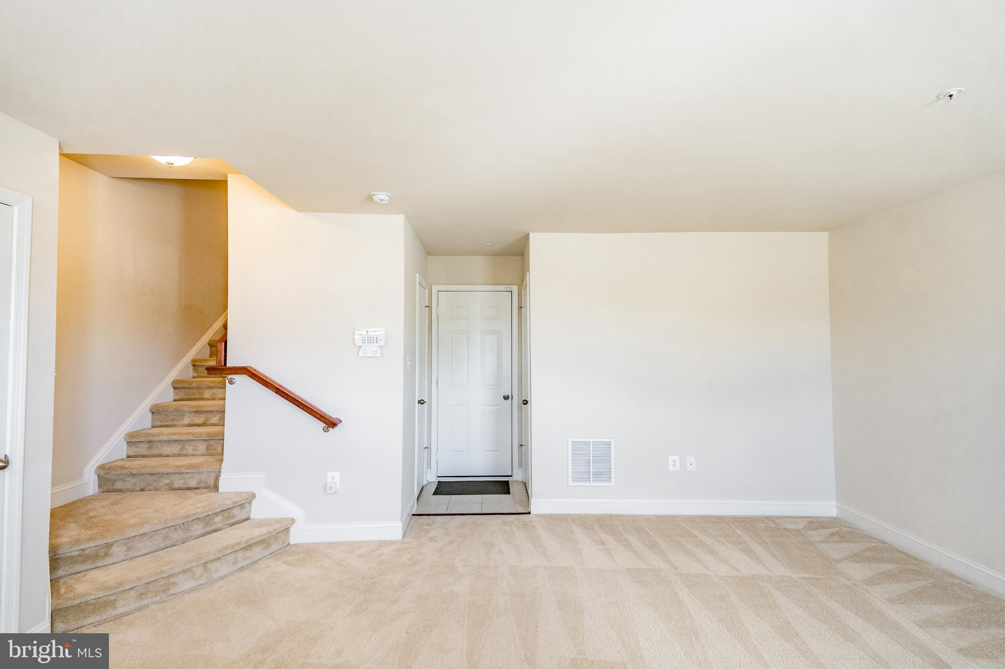 22711 Newcut Road Clarksburg, MD 20871 - Photo 4 of 47