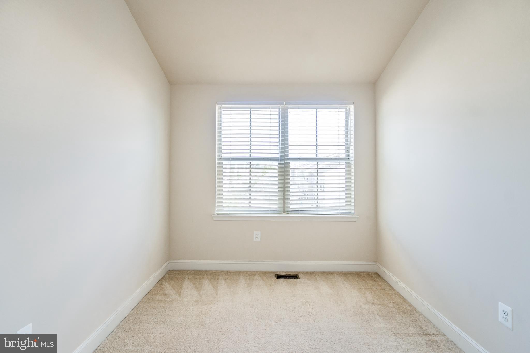 22711 Newcut Road Clarksburg, MD 20871 - Photo 32 of 47