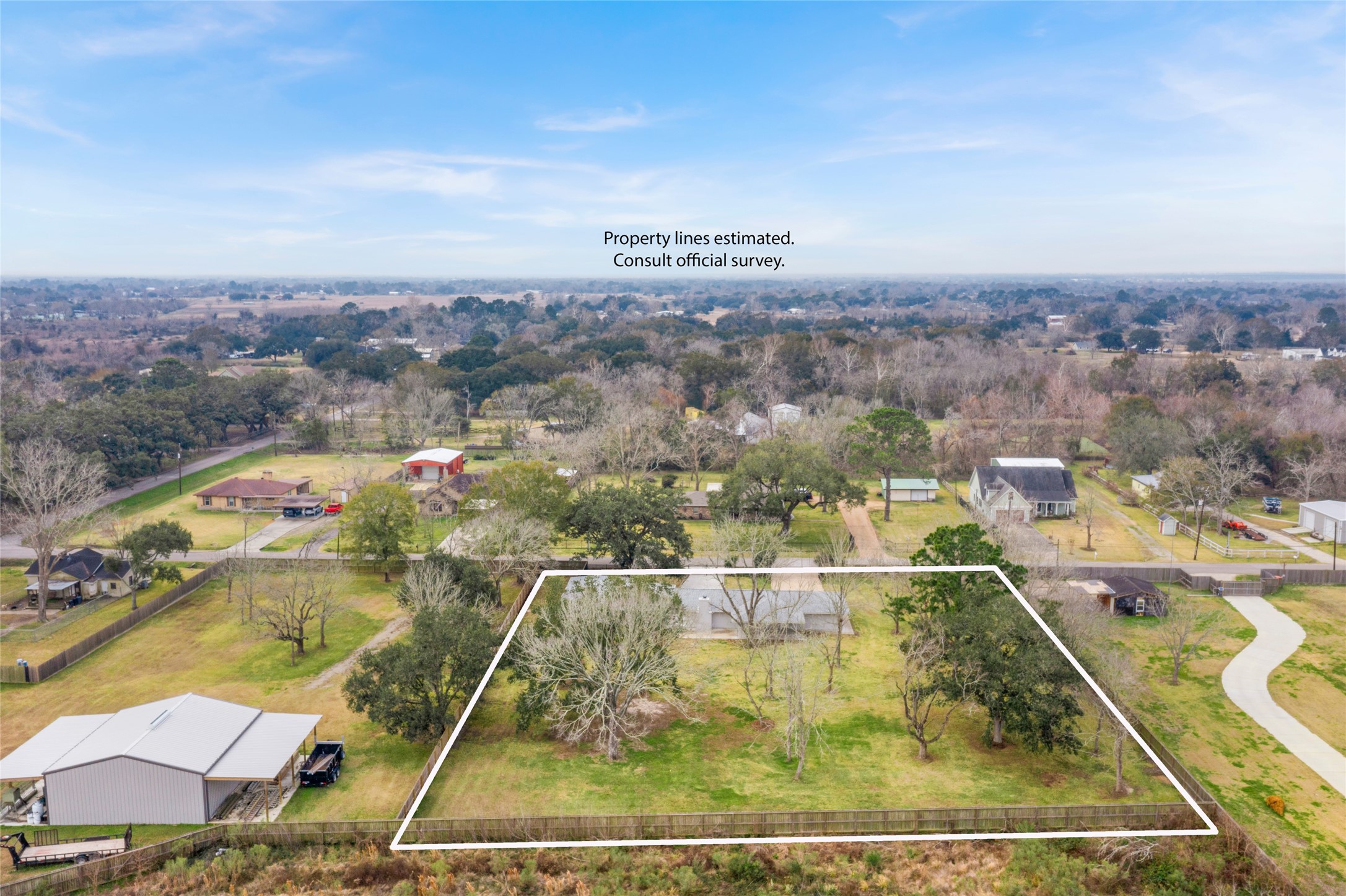 13800 West 6th Street Santa Fe, TX 77517 - Photo 33 of 35 a view of a swimming pool