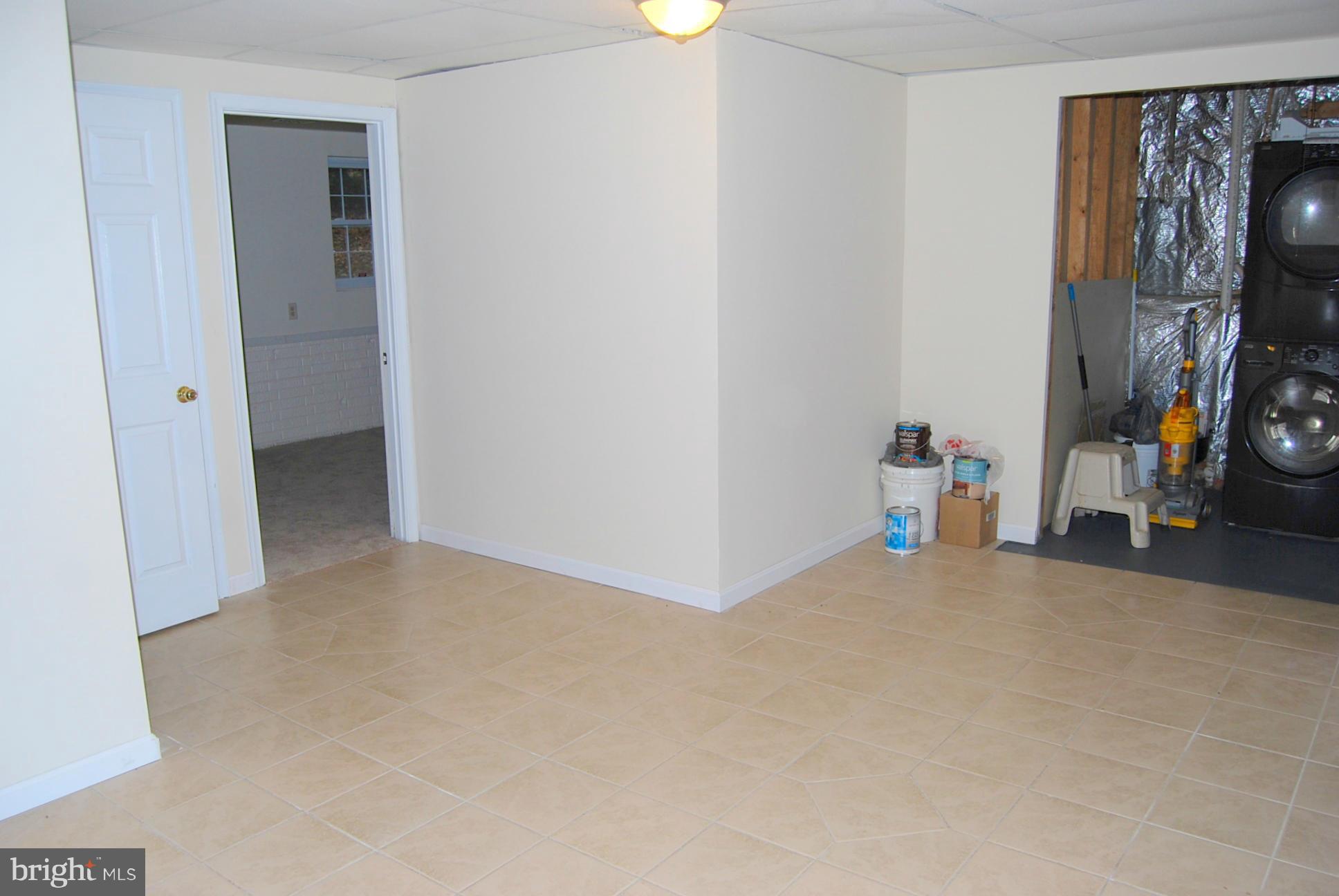 123 Potomac Run Road Fredericksburg, VA 22405 - Photo 17 of 22 Bonus room w/laundry closet