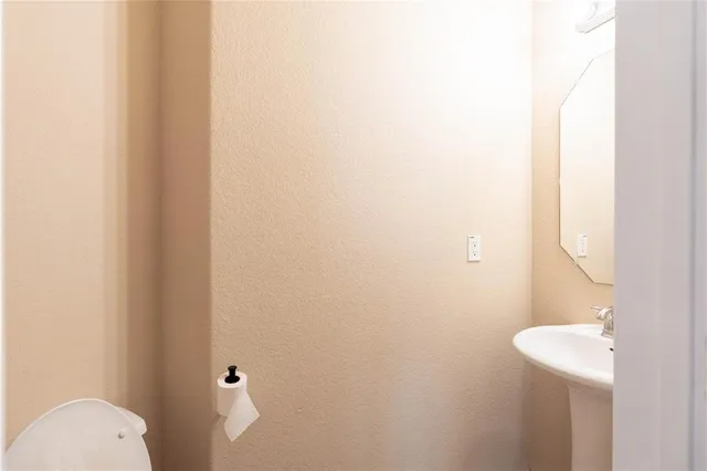 $2,450 | 2233 Canyon Point, McKinney, TX 75071