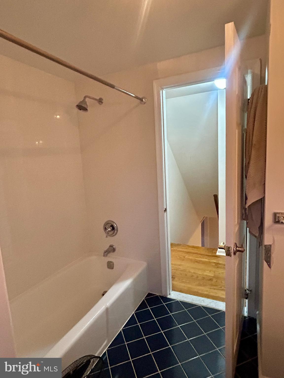 1007 Jones Road Conshohocken, PA 19428 - Photo 21 of 26 a bathroom with a bathtub and shower