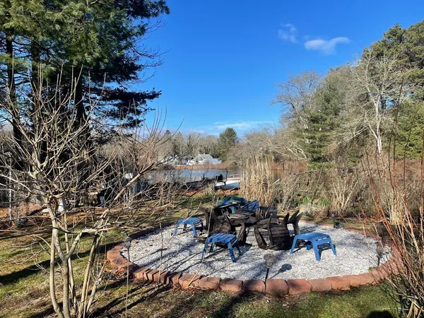 $649,900 | 8 Scraggy Neck Rd Extension, Bourne, MA 02534