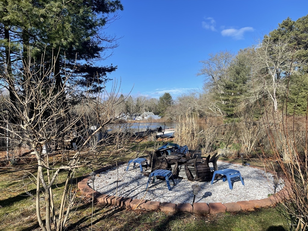 8 Scraggy Neck Rd Extension Bourne, MA 02534 - Photo 7 of 18