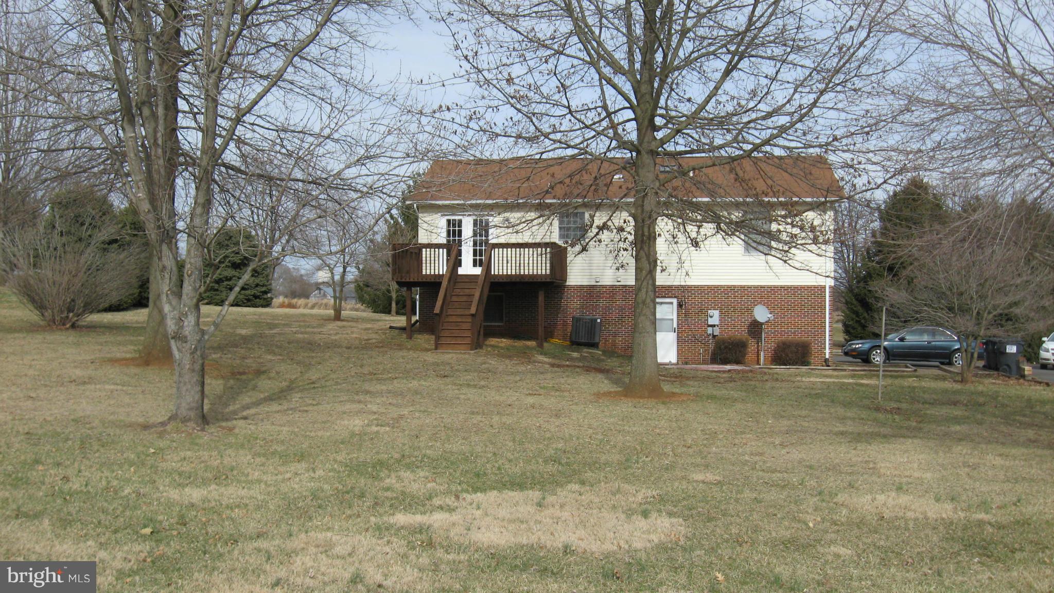 Exterior (Rear)