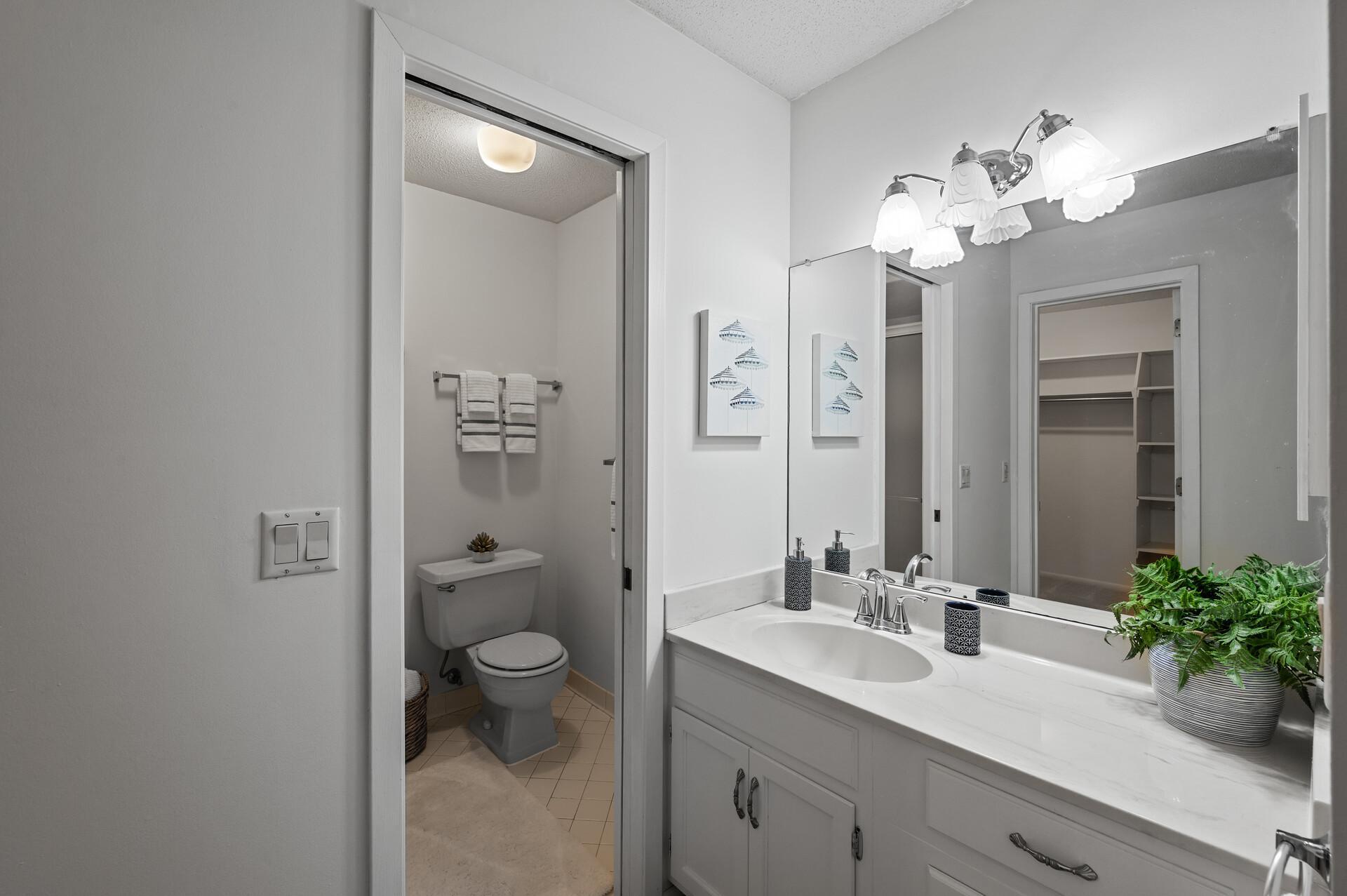 8441 Irwin Road, Unit 318 Bloomington, MN 55437 - Photo 22 of 46