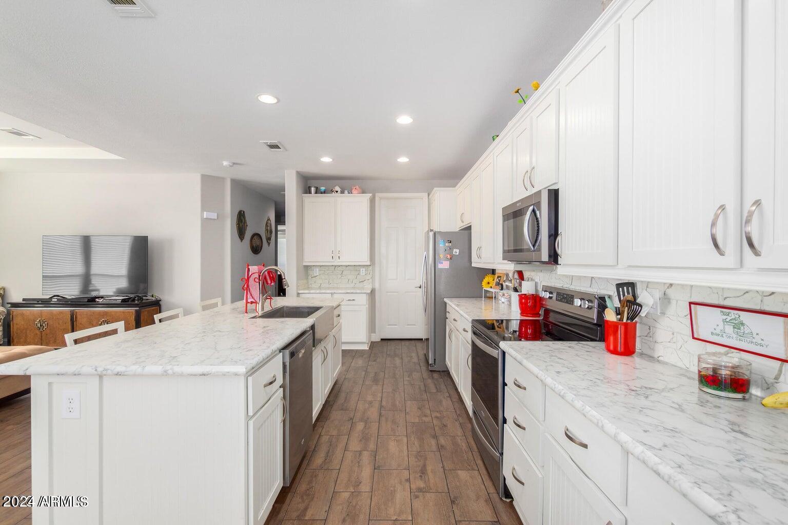 3301 South Goldfield Road, Unit 6042 Apache Junction, AZ 85119 - Photo 7 of 16 20231011155138225431000000-o