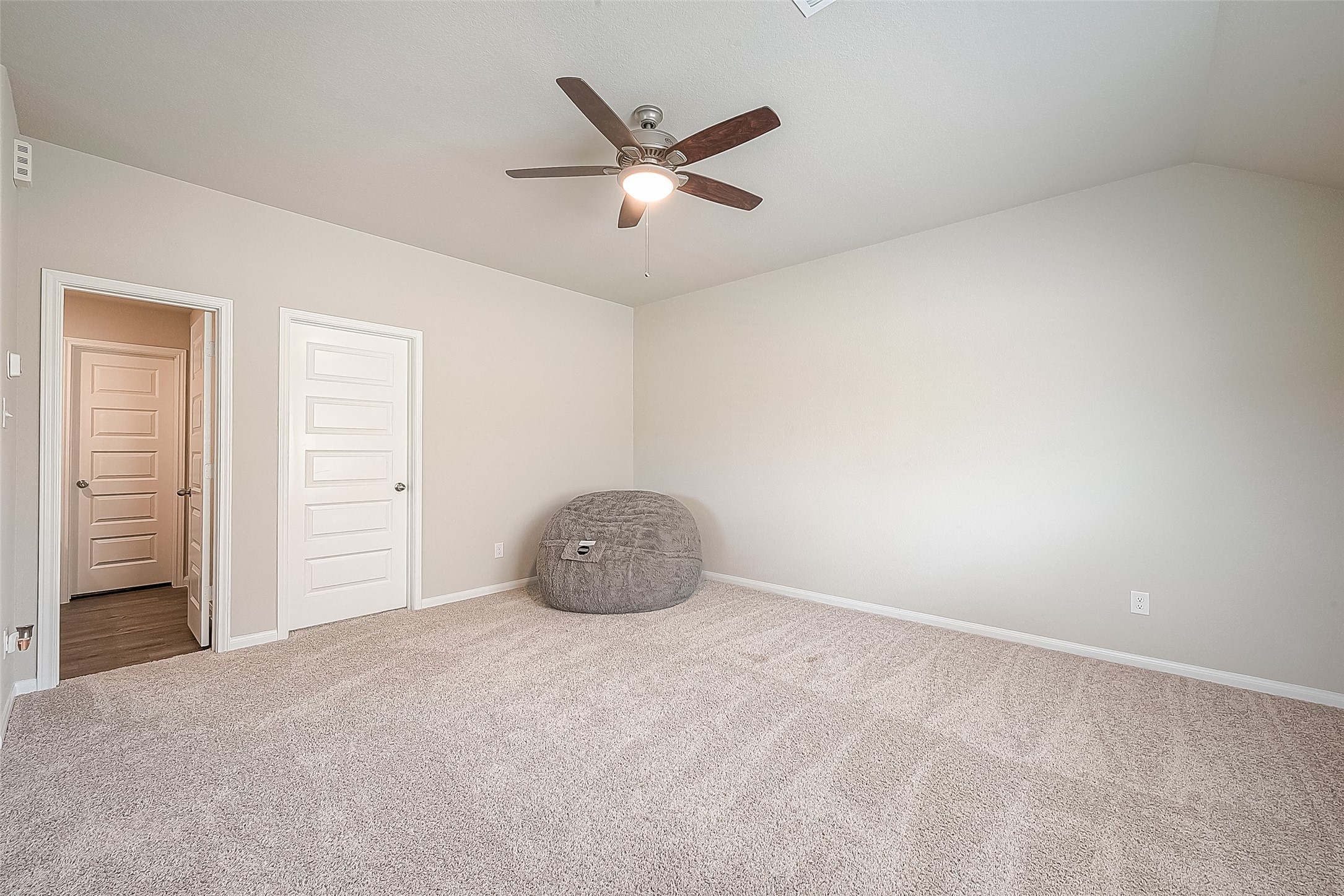 1317 Mount Bassie Trail Conroe, TX 77301 - Photo 31 of 50 a view of an empty room