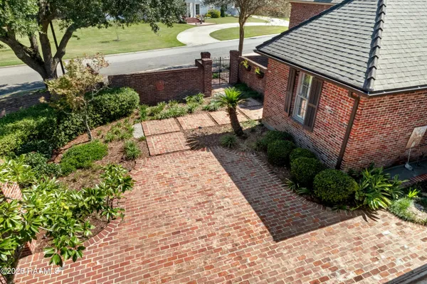 $889,500 | 101 Mission Hills Drive, Broussard, LA 70518