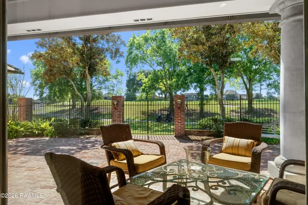 $889,500 | 101 Mission Hills Drive, Broussard, LA 70518