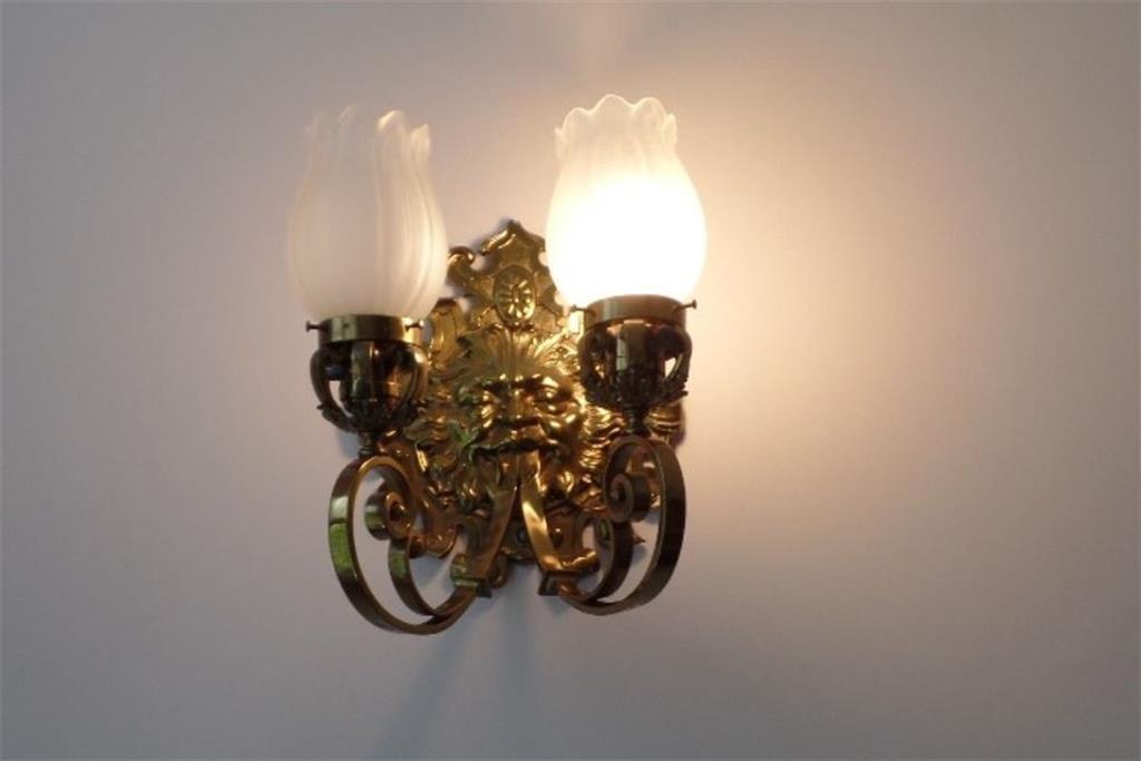 333 Devonshire Street Pittsburgh, PA 15213 - Photo 23 of 50 Brass wall sconce