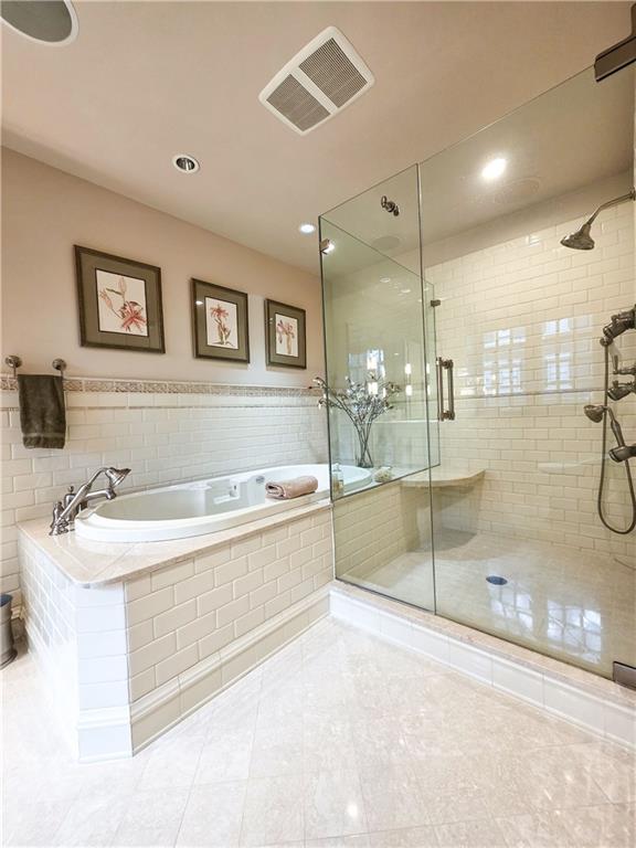 333 Devonshire Street Pittsburgh, PA 15213 - Photo 25 of 50 Large walk in shower and whirlpool tub