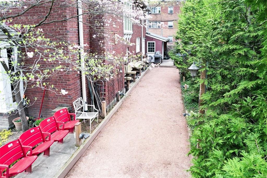 333 Devonshire Street Pittsburgh, PA 15213 - Photo 41 of 50 Bocce court
