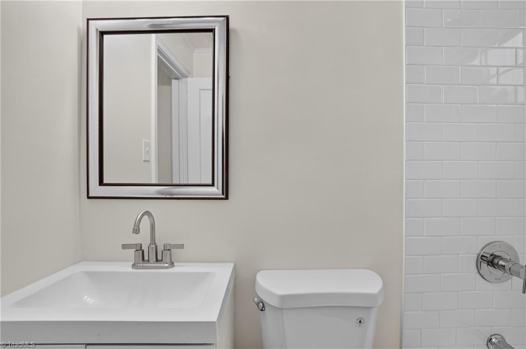 520 Ashburn Street High Point, NC 27260 - Photo 30 of 39 Gallery Image 30