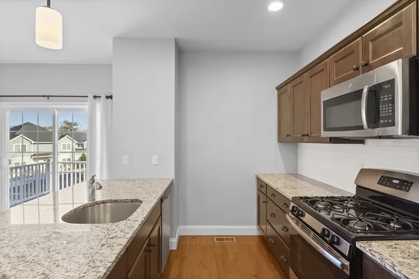 $425,000 | 66 Oak Street, Unit 66, Clinton, MA 01510