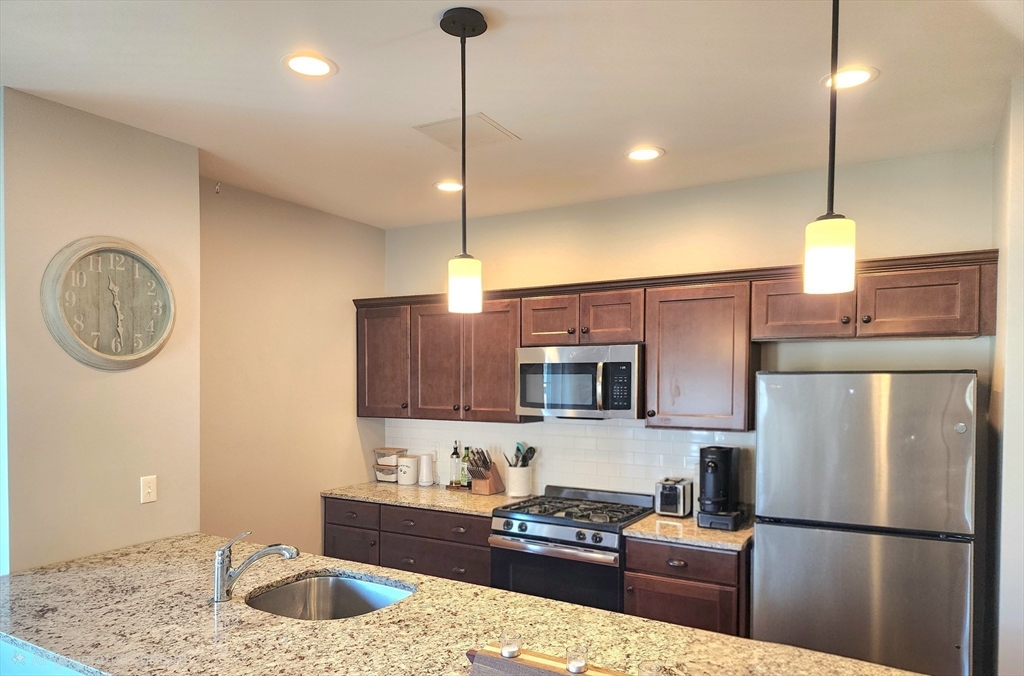 66 Oak Street, Unit 66 Clinton, MA 01510 - Photo 12 of 40