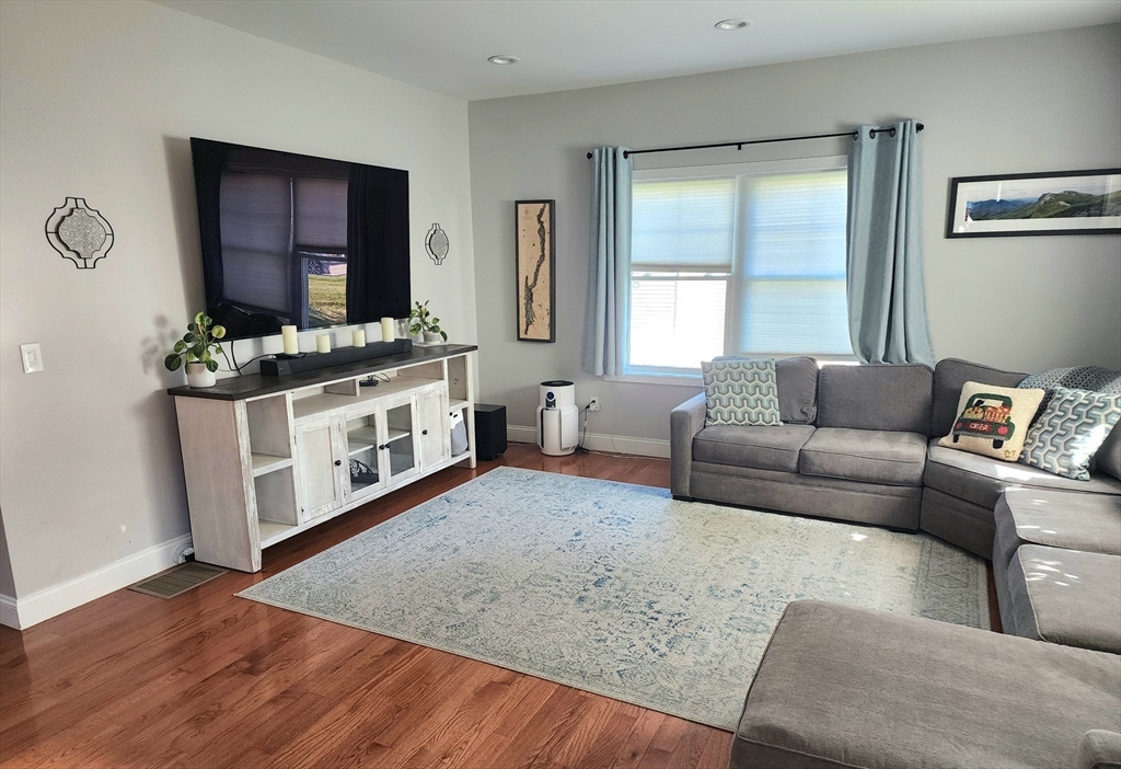 66 Oak Street, Unit 66 Clinton, MA 01510 - Photo 7 of 40