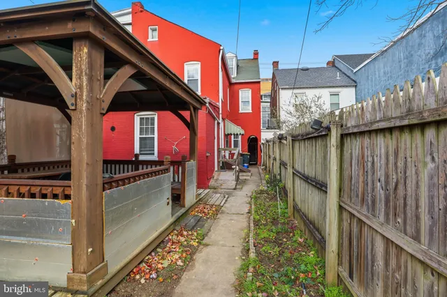 $354,900 | 128 East James Street, Lancaster, PA 17602