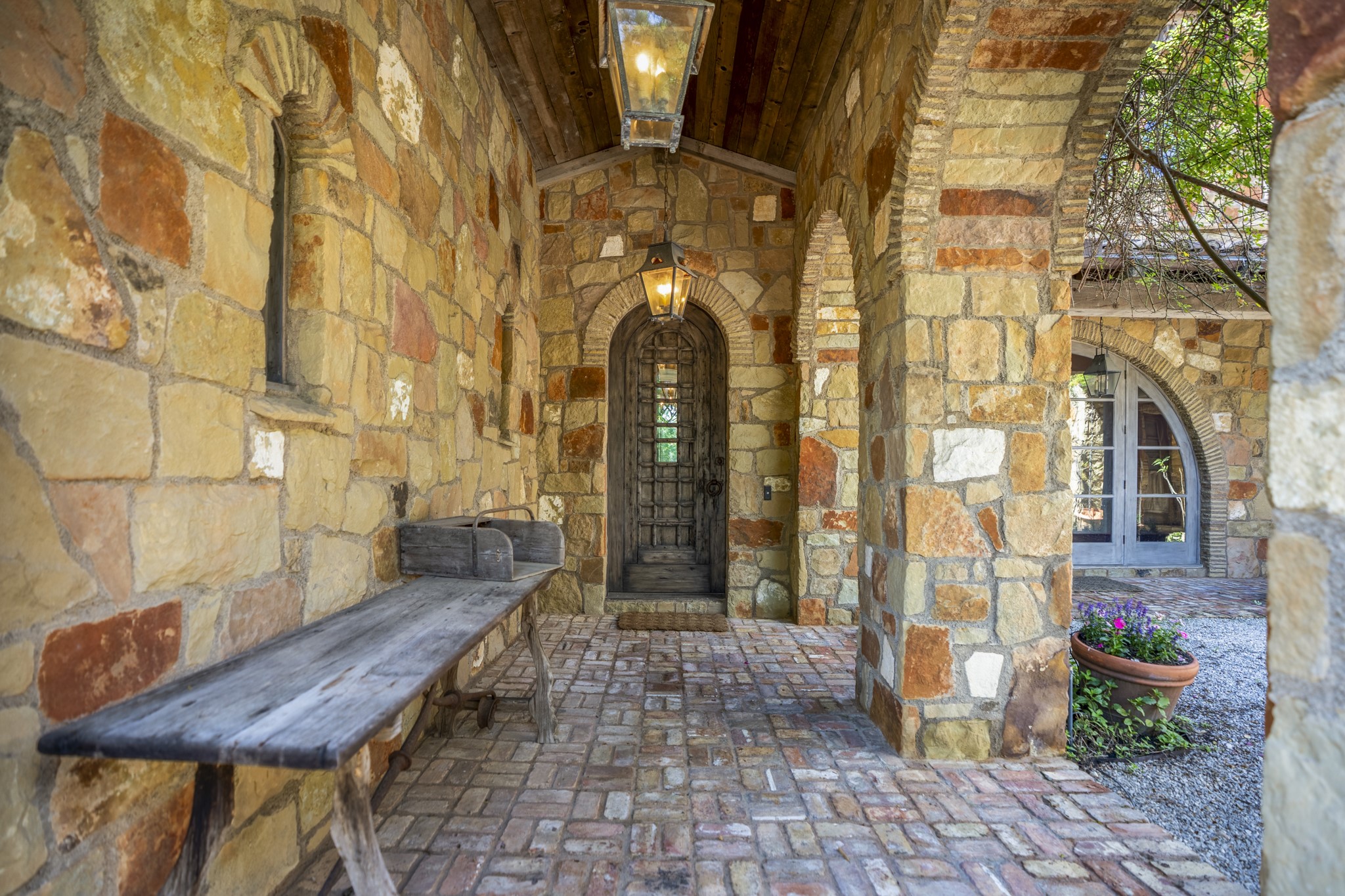 15 North Badger Lodge Circle Spring, TX 77389 - Photo 6 of 49