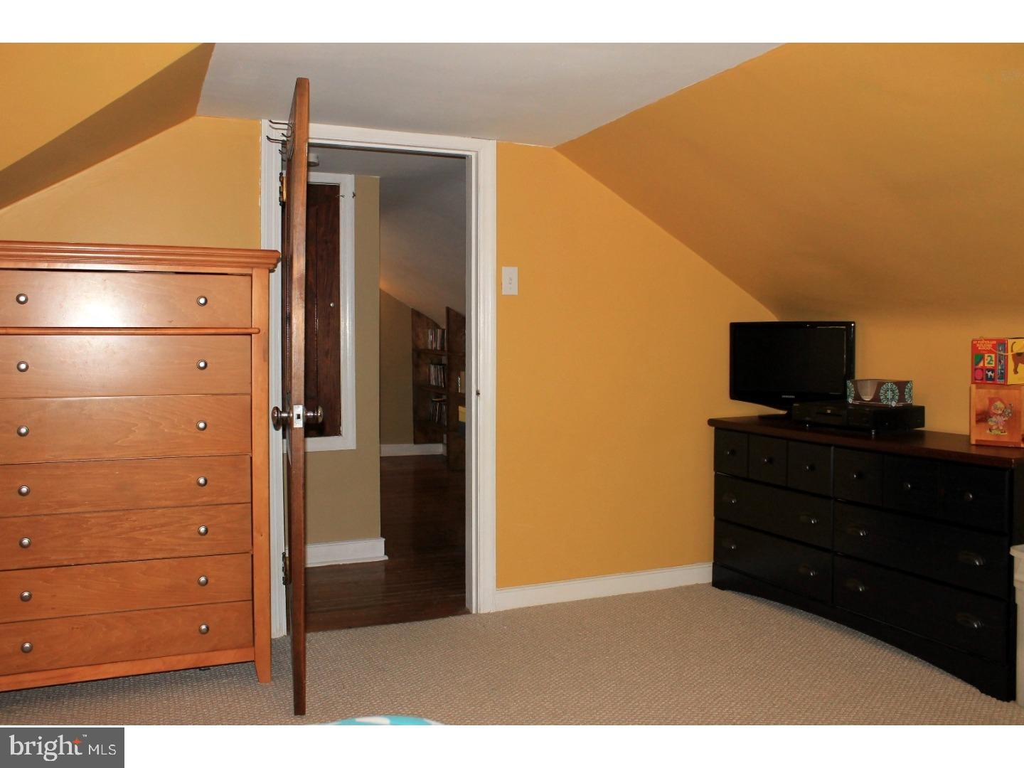 705 Filbert Street Palmyra, NJ 08065 - Photo 23 of 25 Bedroom
