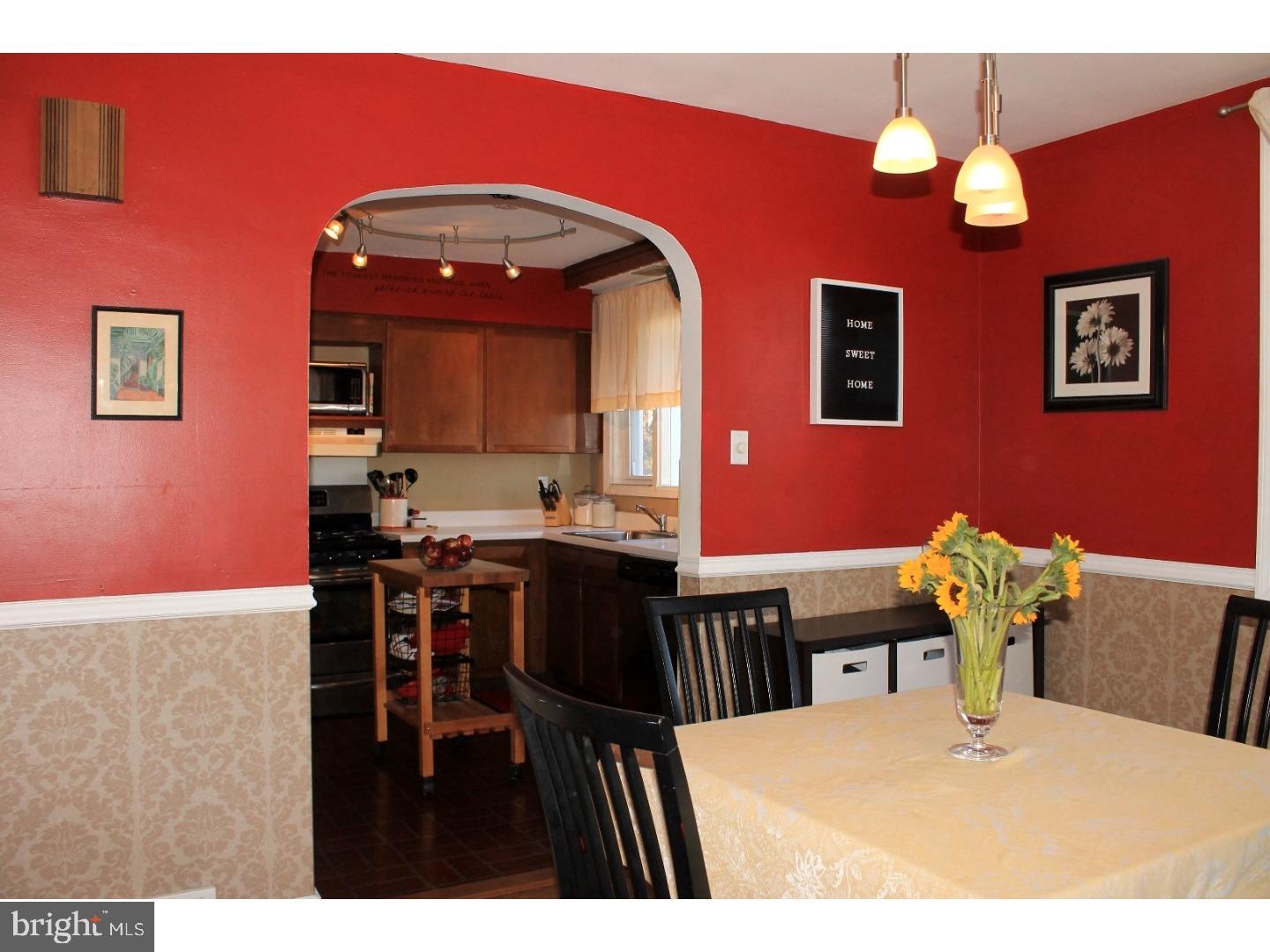 705 Filbert Street Palmyra, NJ 08065 - Photo 8 of 25 Dining Room