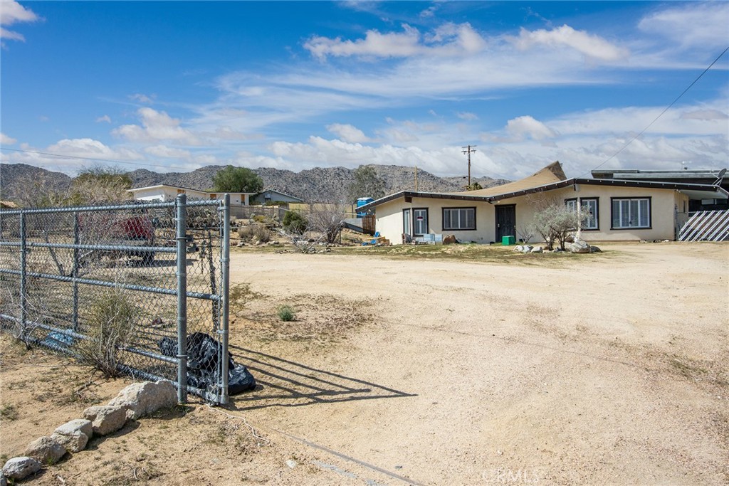 7420 Quail Springs Road Joshua Tree, CA 92252 - Photo 7 of 20