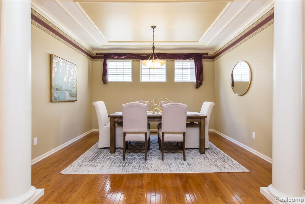 27380 Victoria Road Novi, MI 48374 - Photo 7 of 42