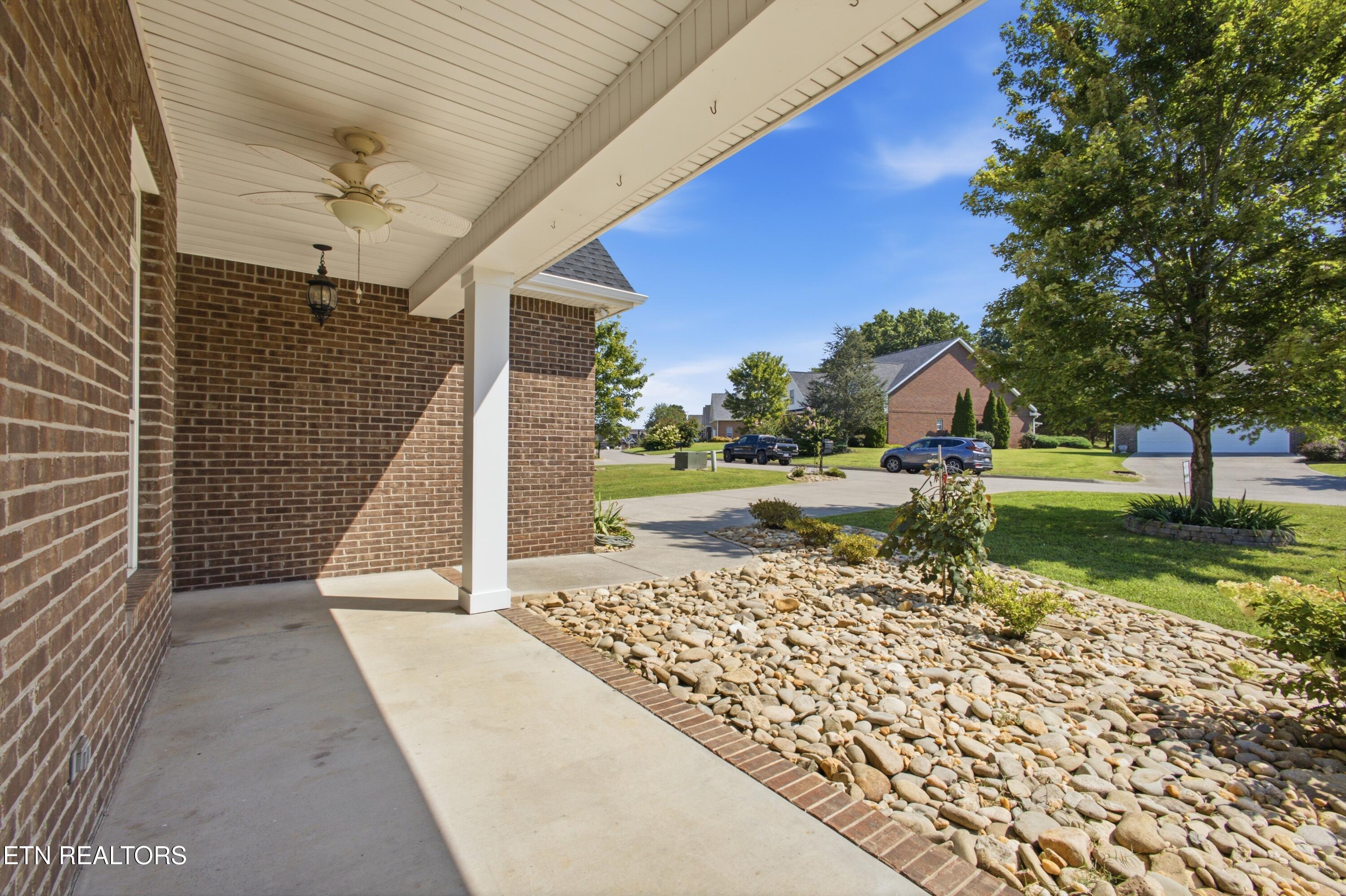 113 Meridian Way Clinton, TN 37716 - Photo 4 of 53 10866