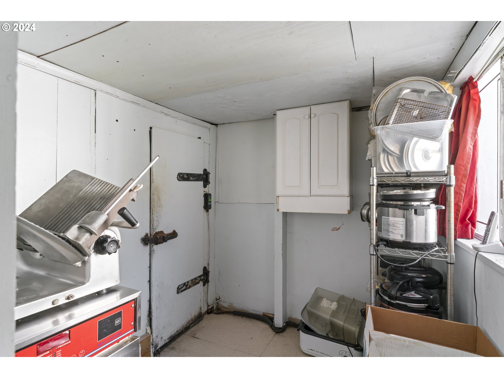 10786 Highway 126 Mapleton, OR 97453 - Photo 28 of 48