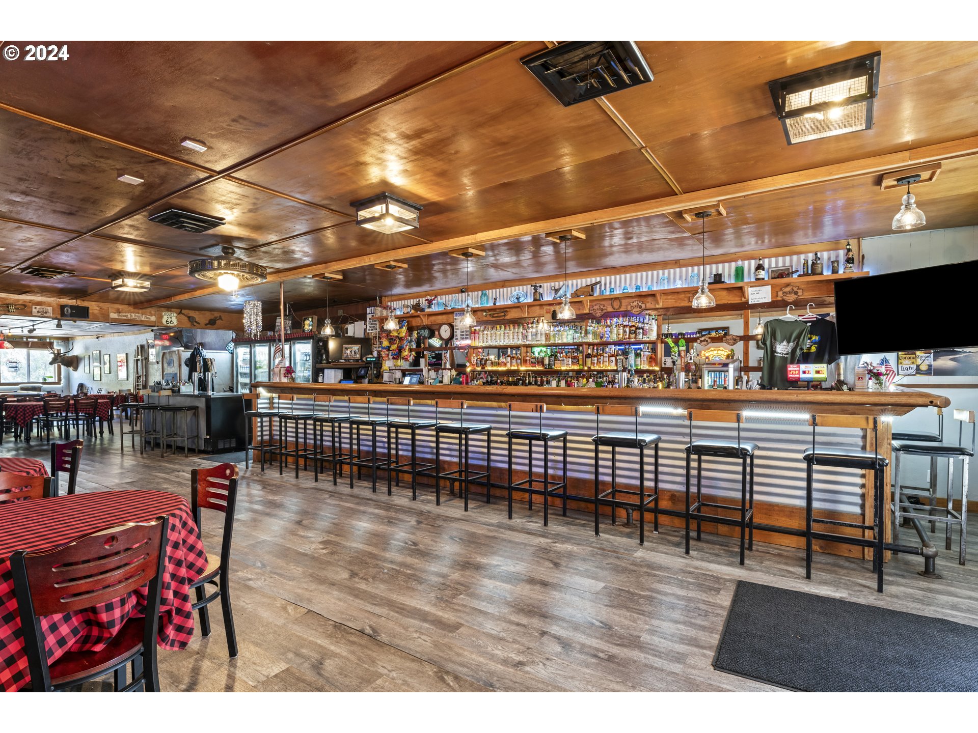 10786 Highway 126 Mapleton, OR 97453 - Photo 4 of 48