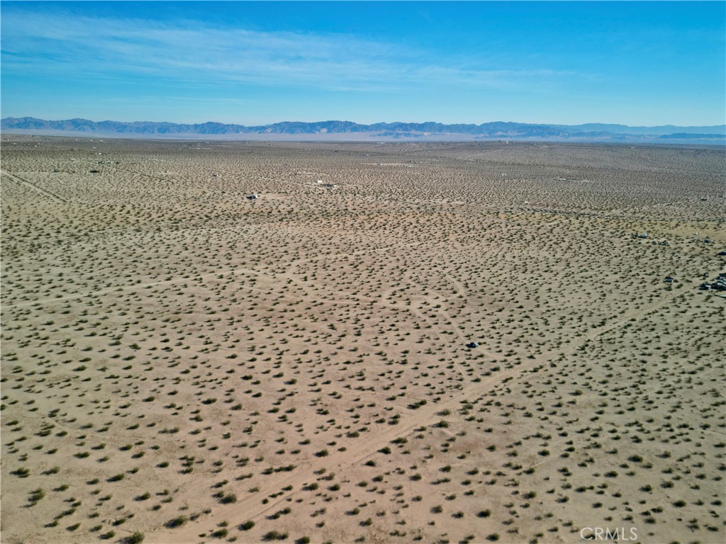 63305 Rainier Road Joshua Tree, CA 92252 - Photo 10 of 20 a view of a sky view