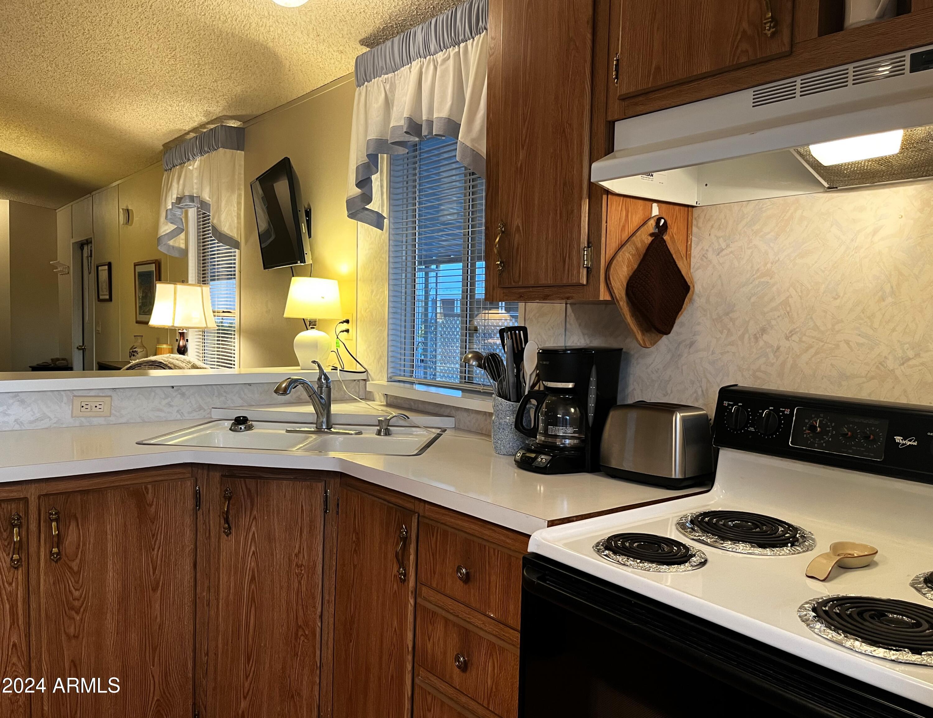 44 South Hawes Road, Unit B9 Mesa, AZ 85208 - Photo 13 of 35 13