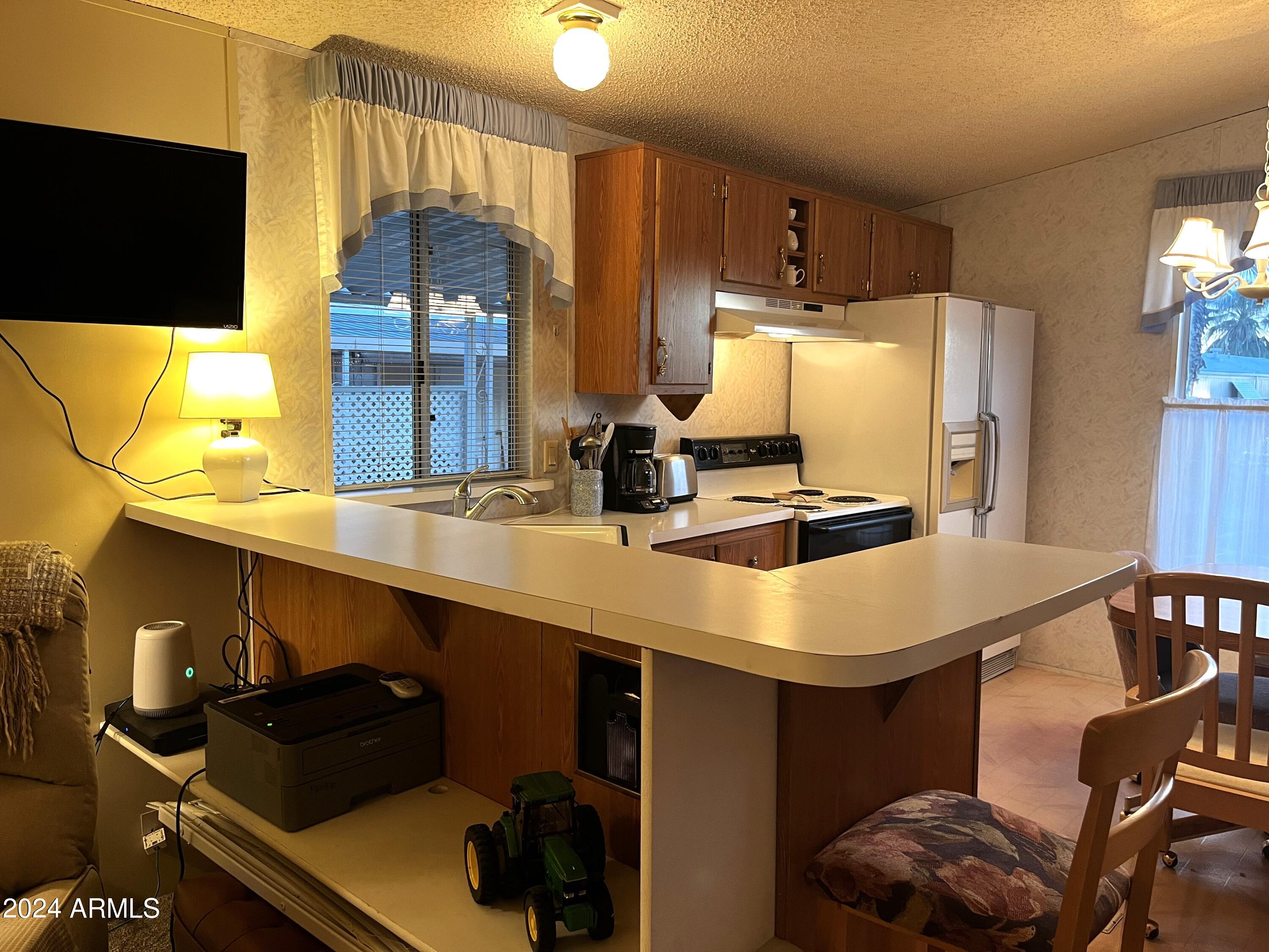 44 South Hawes Road, Unit B9 Mesa, AZ 85208 - Photo 15 of 35 15