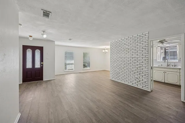 $279,000 | 4720 South Drive West, Fort Worth, TX 76132