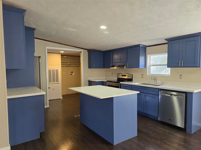 $1,900 | 309 North Buffalo Avenue, Cedar Park, TX 78613