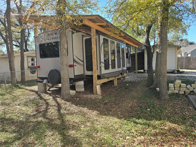 $1,900 | 309 North Buffalo Avenue, Cedar Park, TX 78613