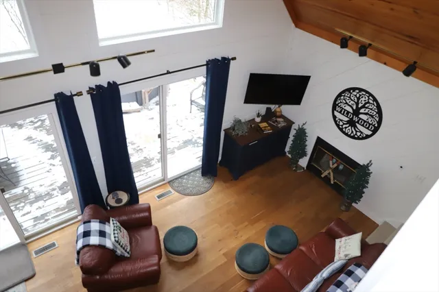 $490,000 | 6 Path Road, Tolland, MA 01034