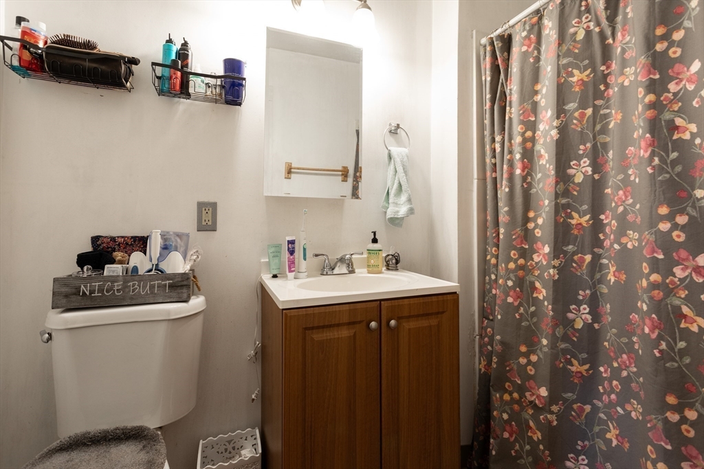 70 Mount Carmel Way Worcester, MA 01605 - Photo 21 of 24