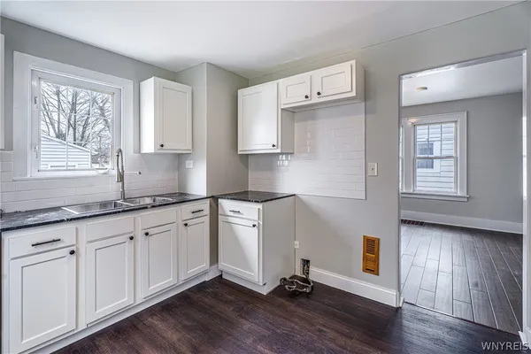$259,900 | 35 Fuller Avenue, Tonawanda, NY 14150