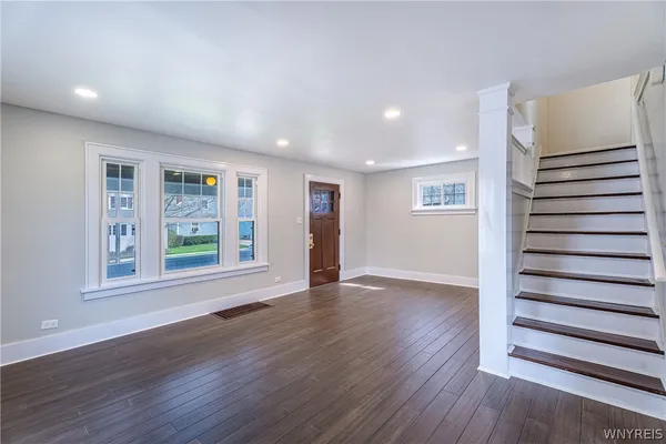 $259,900 | 35 Fuller Avenue, Tonawanda, NY 14150