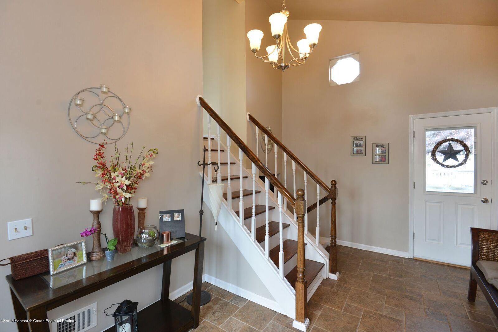 183 Binnacle Road Brick, NJ 08723 - Photo 17 of 41 183 Binnacle foyer 2