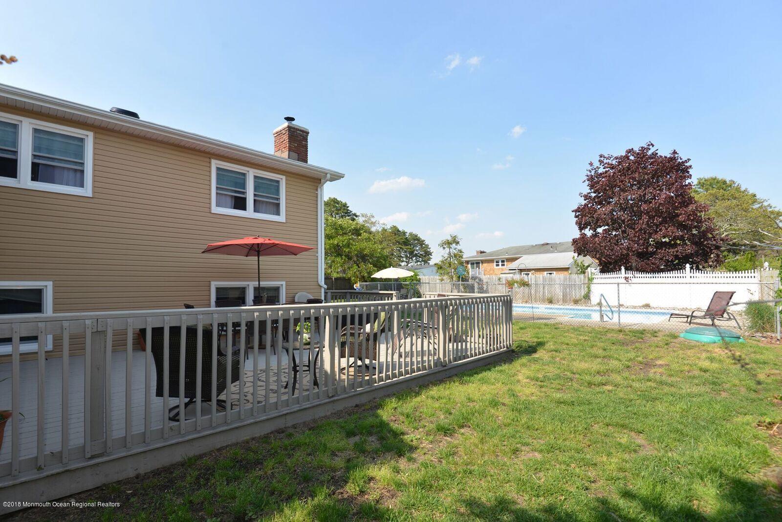 183 Binnacle Road Brick, NJ 08723 - Photo 36 of 41 183 Binnacle back2