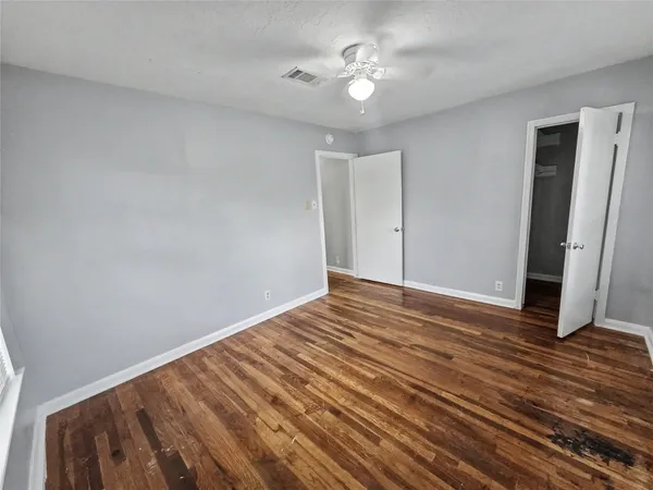 $1,500 | 1302 Westward Avenue, La Marque, TX 77568