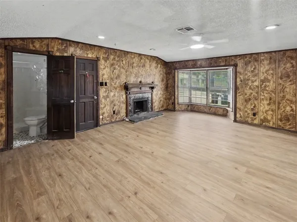 $1,500 | 1302 Westward Avenue, La Marque, TX 77568