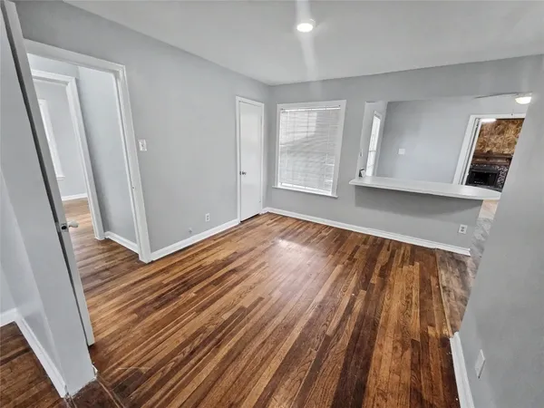 $1,500 | 1302 Westward Avenue, La Marque, TX 77568