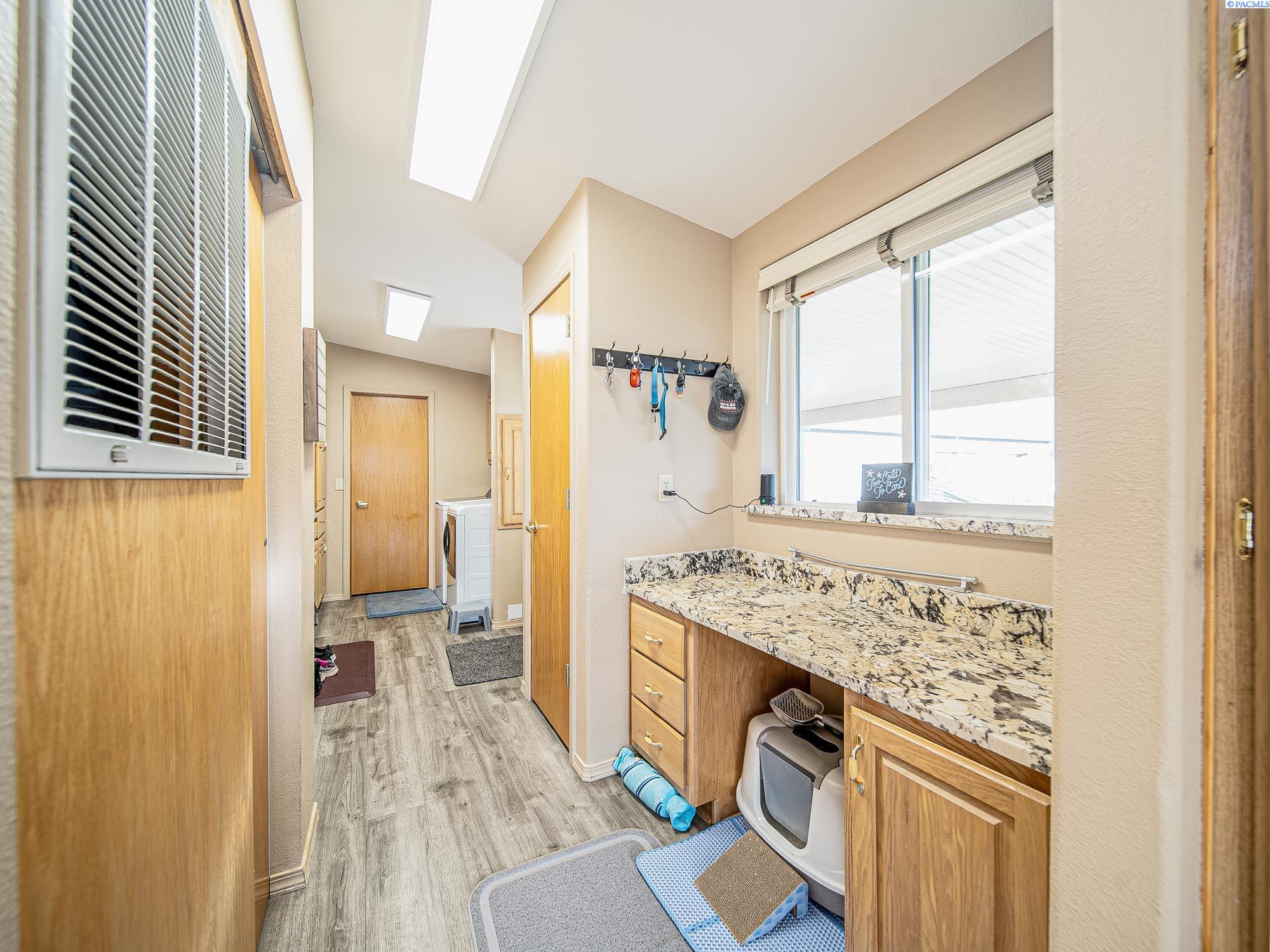 52706 North Evert Road Benton City, WA 99320 - Photo 29 of 50 Gallery Image 29