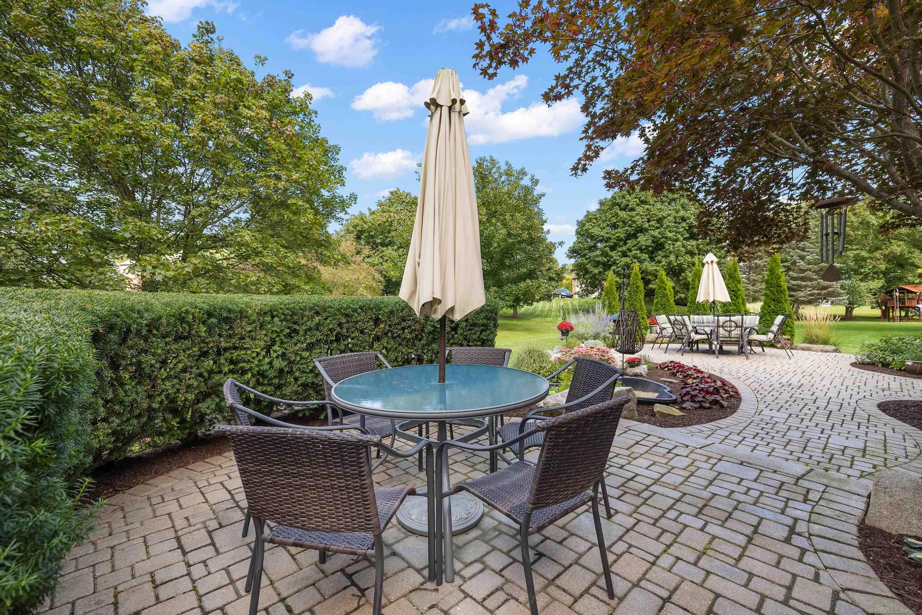 1039 Bloomview Circle Rochester, MI 48307 - Photo 10 of 80 50122641-9.JPG
